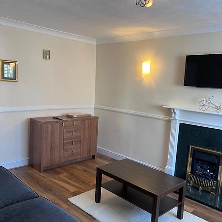 Newport Pagnel Guest House نيوبورت باجنل المظهر الخارجي الصورة