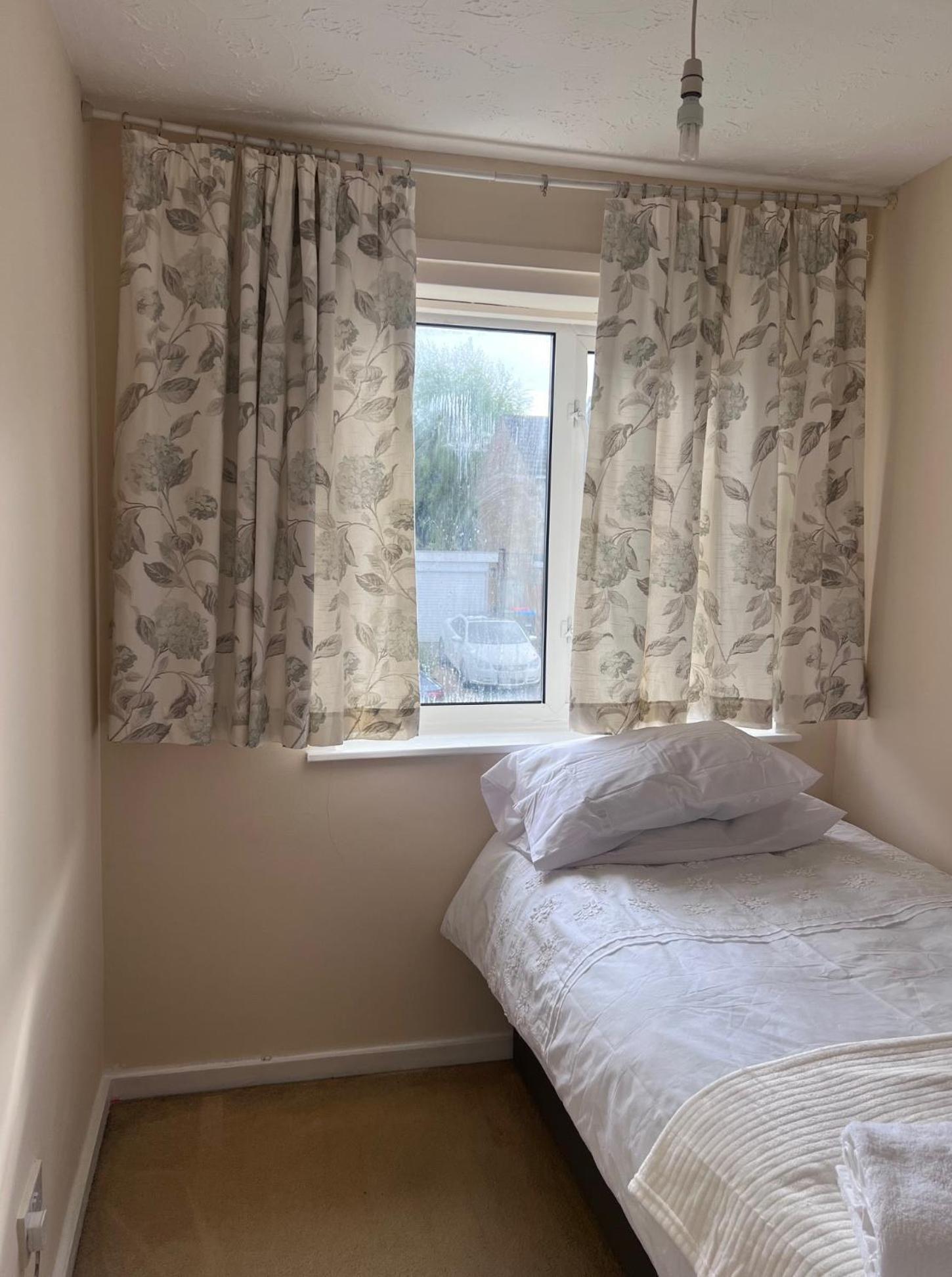 Newport Pagnel Guest House نيوبورت باجنل المظهر الخارجي الصورة